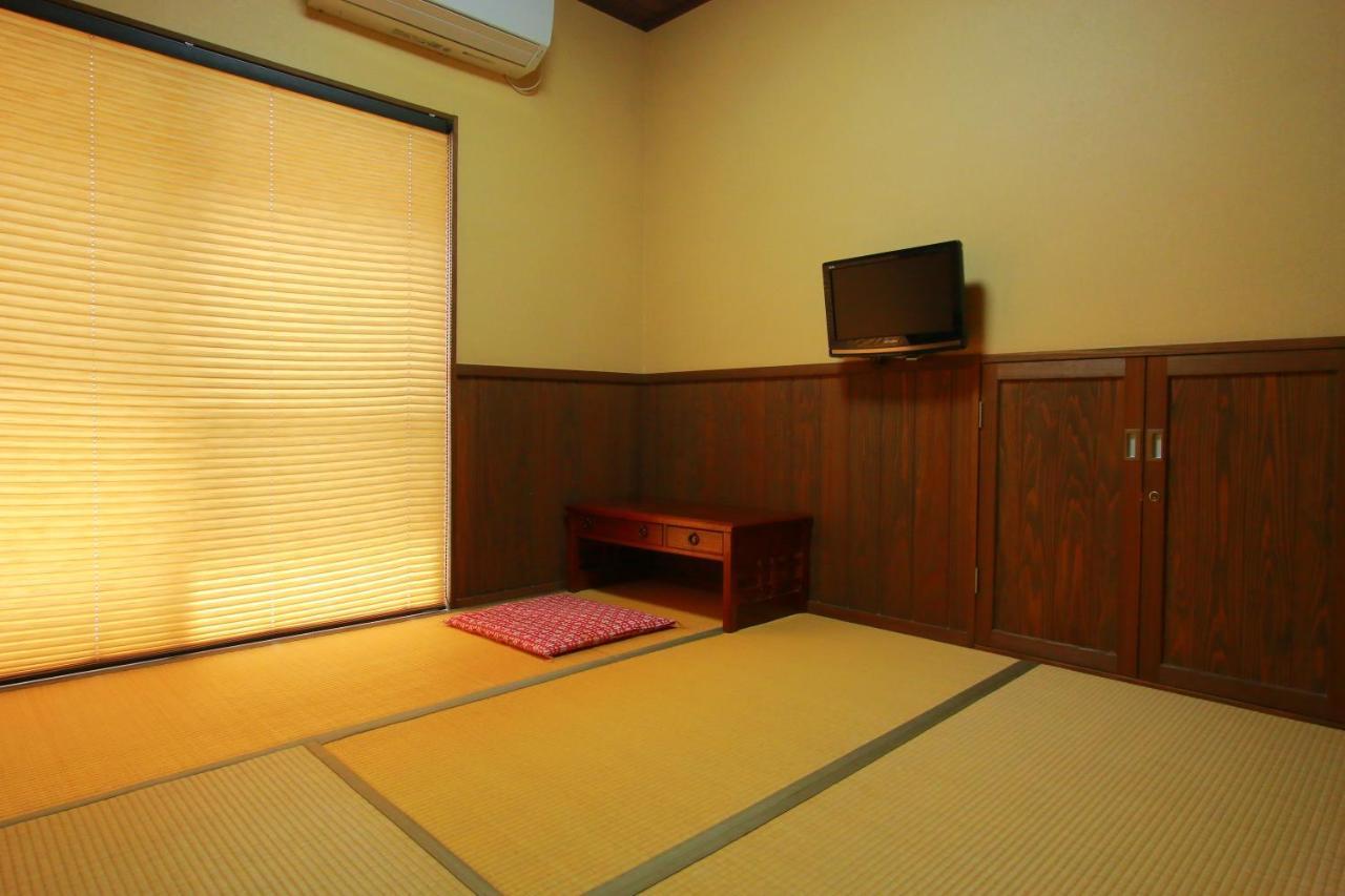 Family Ryokan Kawakyu With Showa Retro, Private Hot Spring Ibusuki Esterno foto
