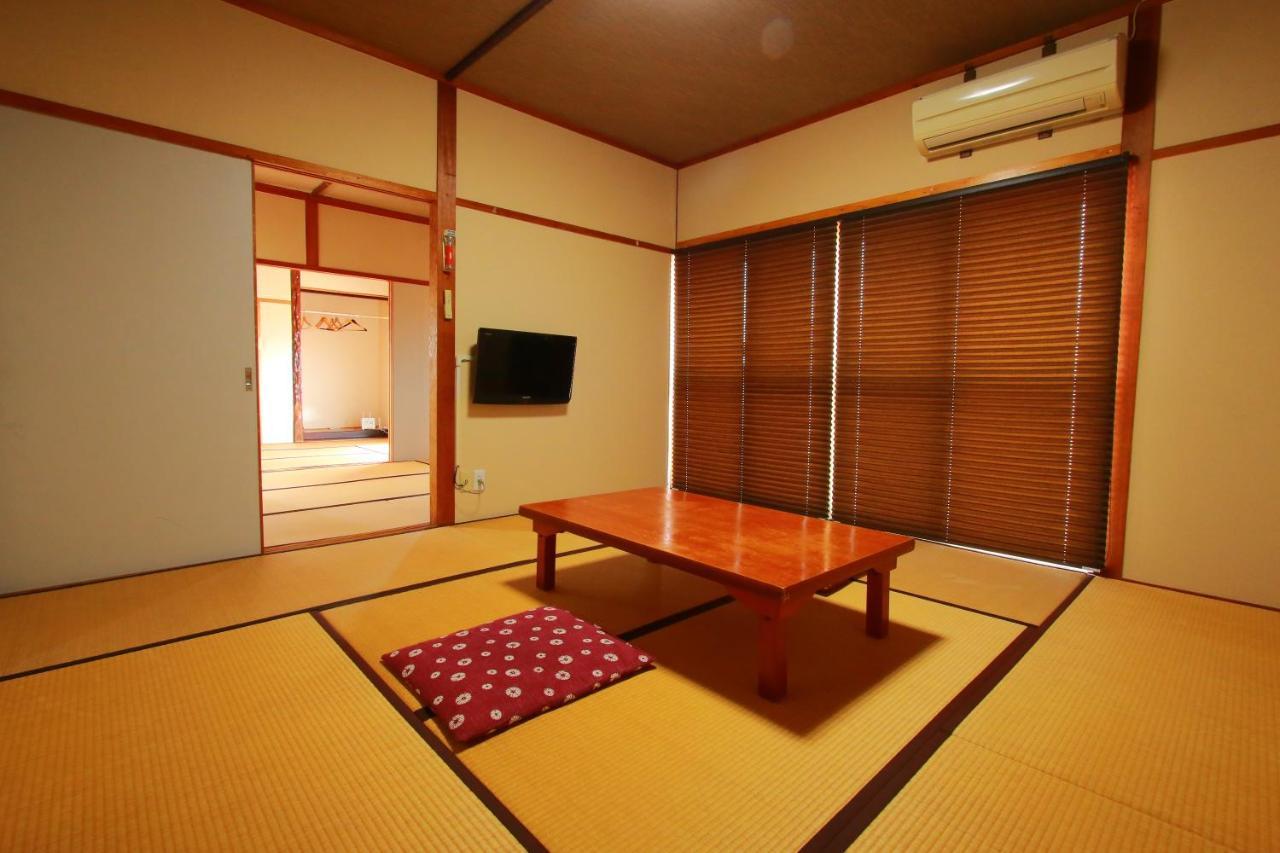 Family Ryokan Kawakyu With Showa Retro, Private Hot Spring Ibusuki Esterno foto