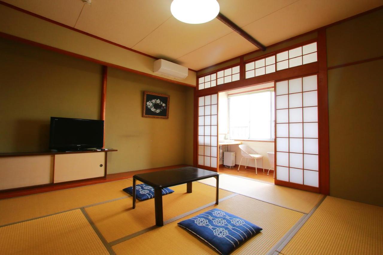 Family Ryokan Kawakyu With Showa Retro, Private Hot Spring Ibusuki Esterno foto